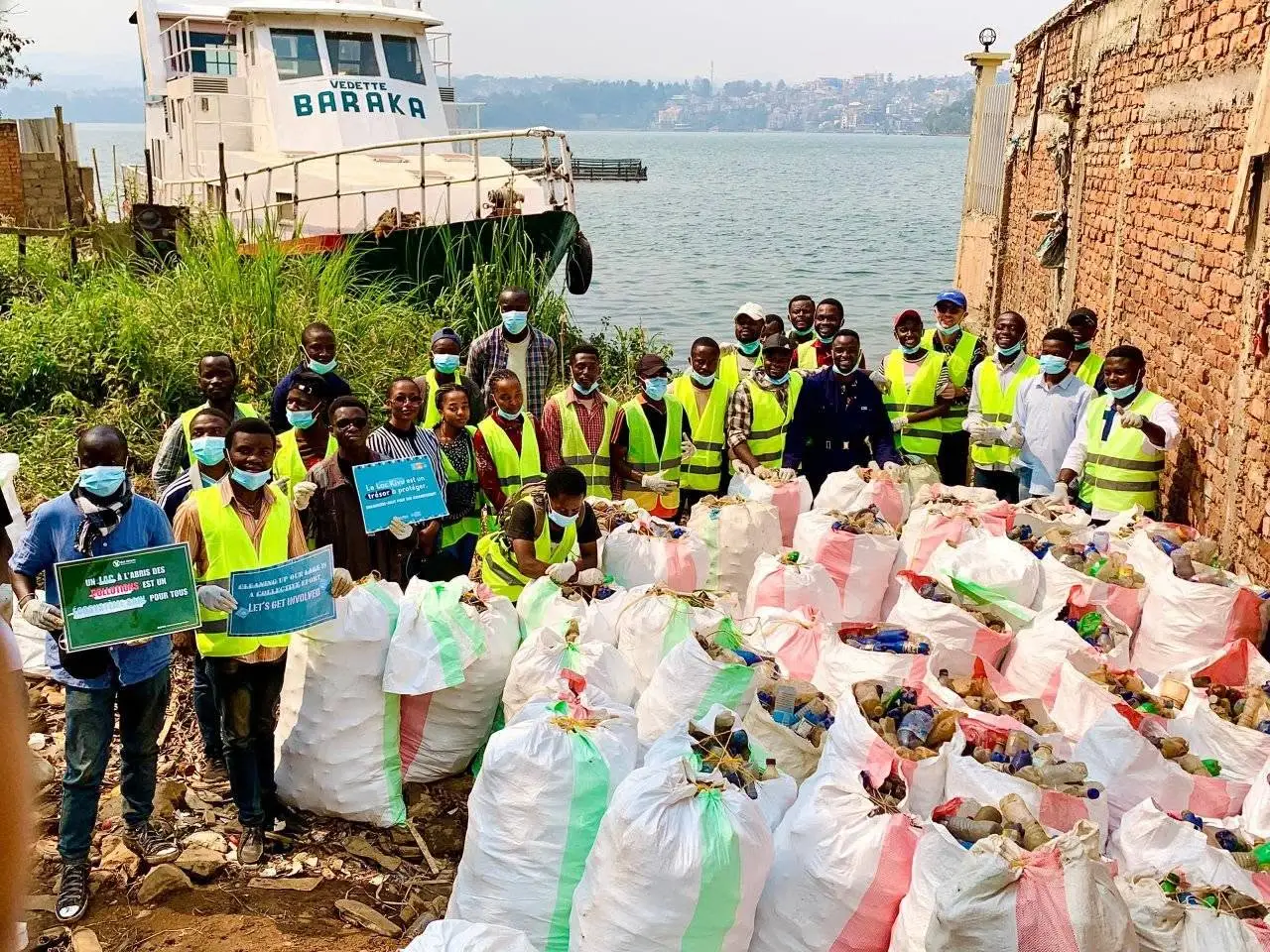 Young people mobilising to protect Lake Kivu.